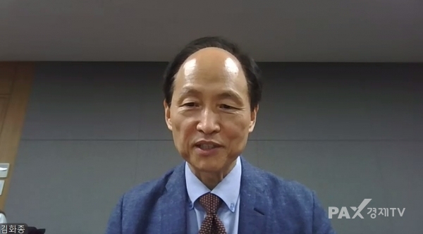 ▲11일 온라인으로 진행된 정책제안 기자간담회에서 발표하고 있는 김화종 단장