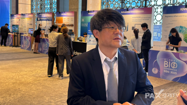 ▲GC녹십자 이재우 대표, 기자와 인터뷰