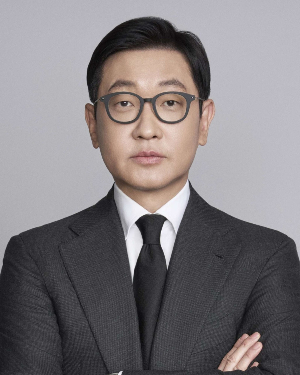 문성욱 (주)신세계라이브쇼핑 대표이사 兼 (주)시그나이트 대표이사