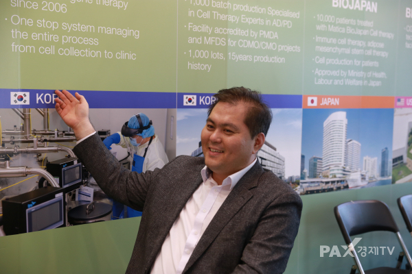 ▲ 바이오-인터펙스 코리아 '마티카바이오랩스'서 주웅빈 실장이 사업 소개 하고 있는 모습.