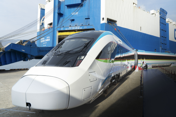 우즈벡 고속차량(EMU-260) [사진=현대로템]