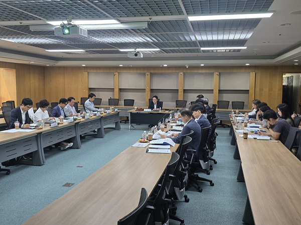 ‘2026년 제1회 ESG경영위원회’가 진행되고 있다. [사진=SH]