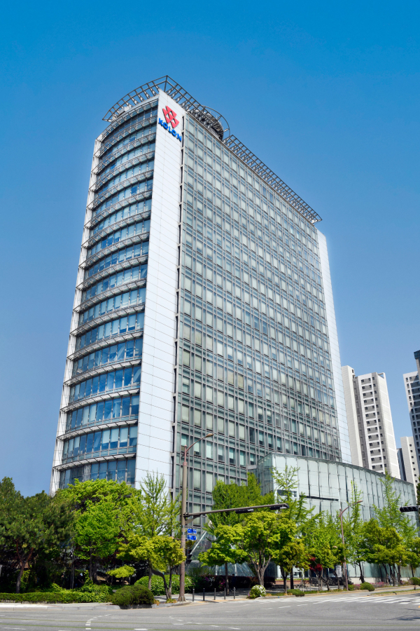 코오롱글로벌 과천 사옥 전경. [사진=코오롱글로벌]
